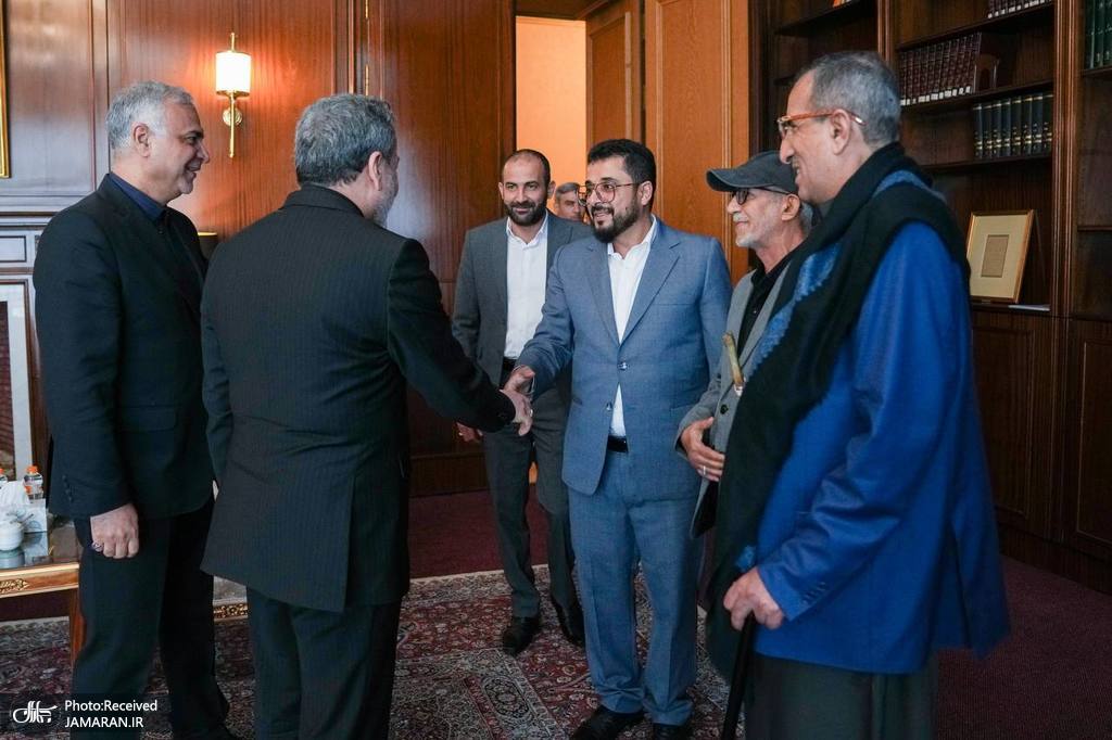 دیدار هیئتی عالی رتبه یمن با سید عباس عراقچی وزیر امور خارجه (2)