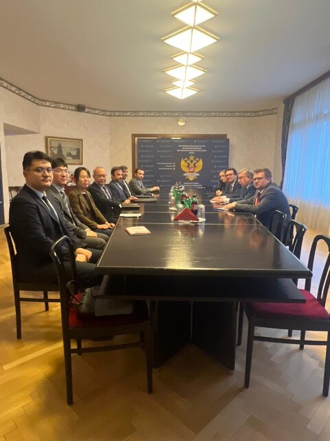 دیدار سه‌جانبه هیئت‌های ایران، چین و روسیه در وین