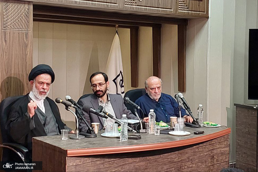 اندیشه امام خمینی و چالش های هویت و بازتولید فرهنگی در ایران