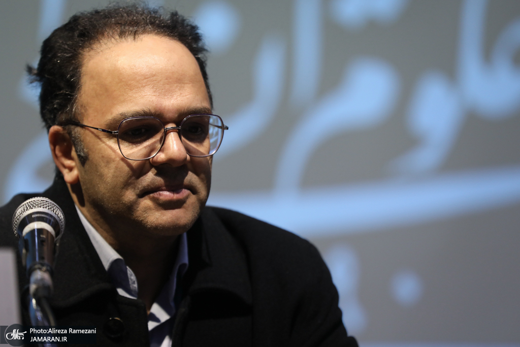 رویداد آشنایی با کتاب ابر تهدبدها - رحمان قهرمان پور