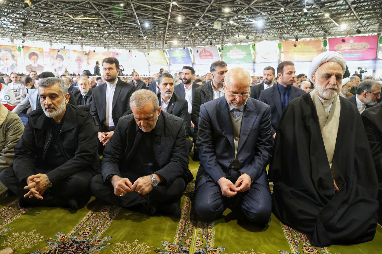 حضور روسای قوای سه‌گانه در نماز جمعه روز قدس تهران