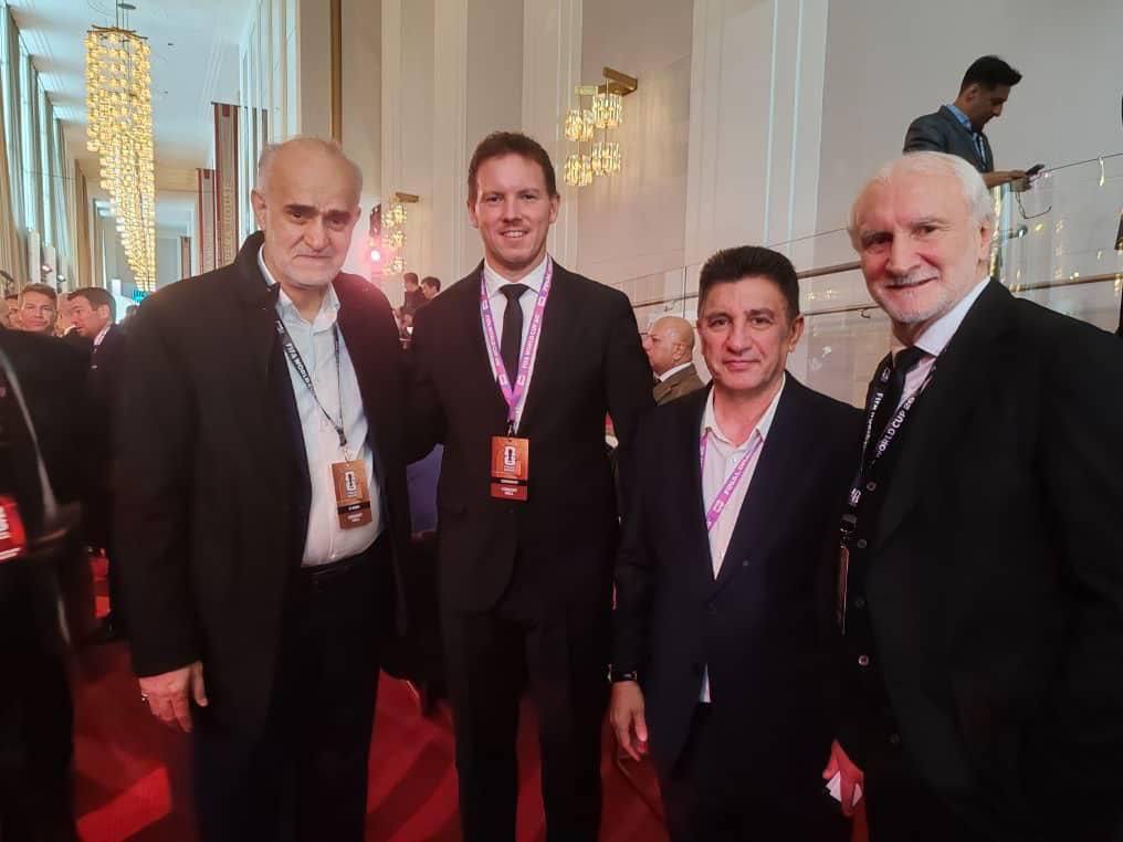 photo_2025-12-05_21-40-03