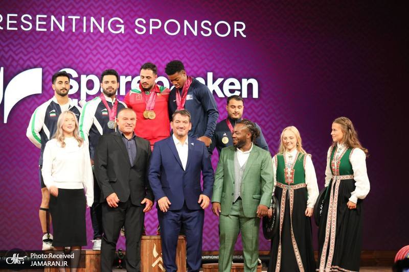 اهدای مدال وزنه برداری قهرمانی جهان علیرضا معینی علی عالی پور