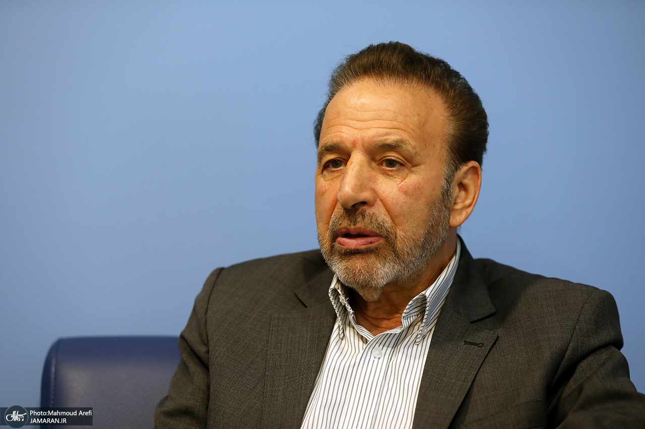 محمود واعظی
