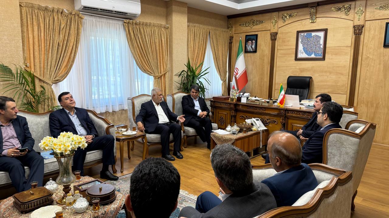 پیگیری مصوبات سفر معاون رئیسجمهور به کرمان (2)