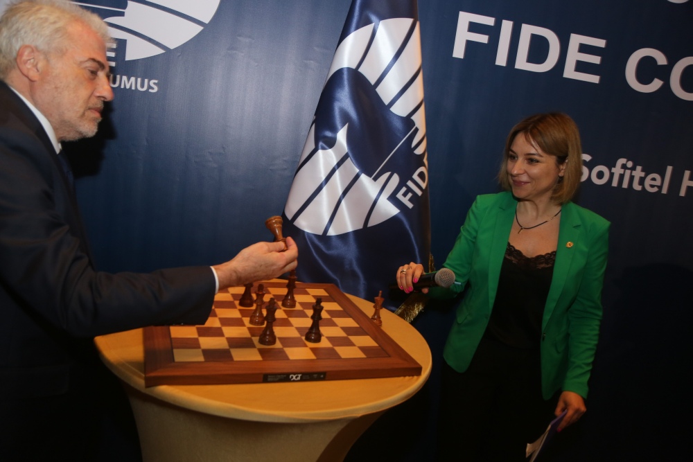 قرعه کشی مسابقات کاندیداهای قهرمانی شطرنج جهان