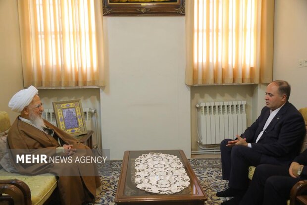 جوادی آملی و نوری