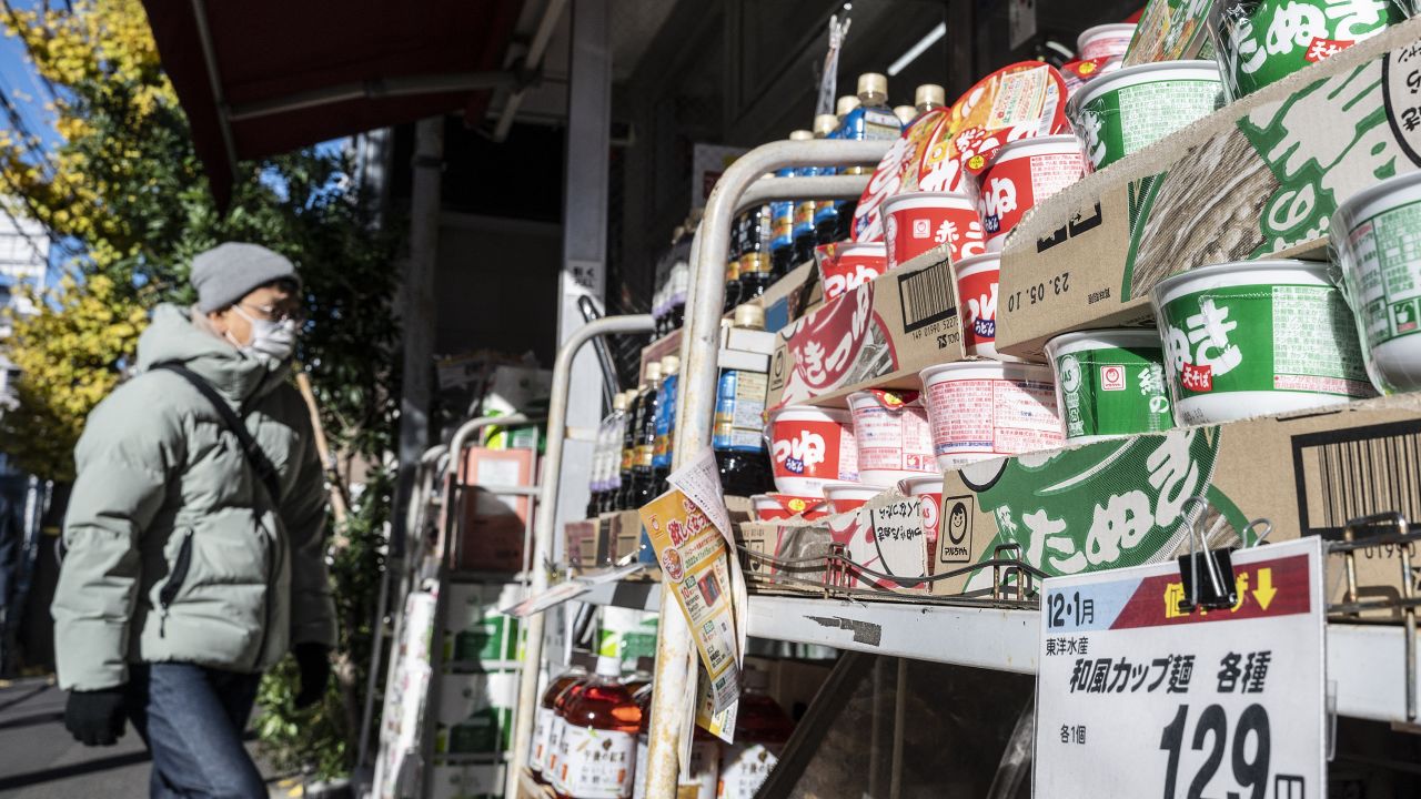 230119190533-japan-constomer-inflation-dec-2022-file