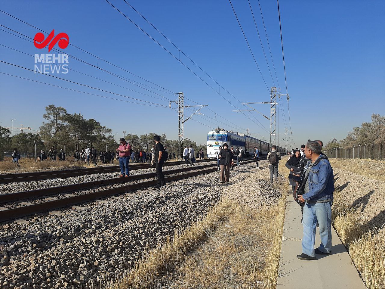 اختلال مترو تهران در محدوده چیتگر (5)