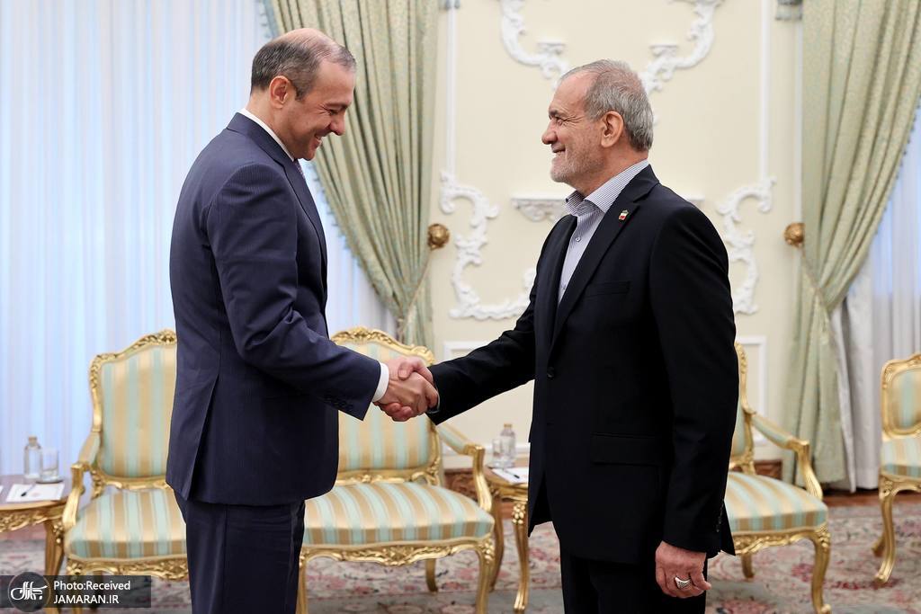 لاریجانی و پزشکیان (2)