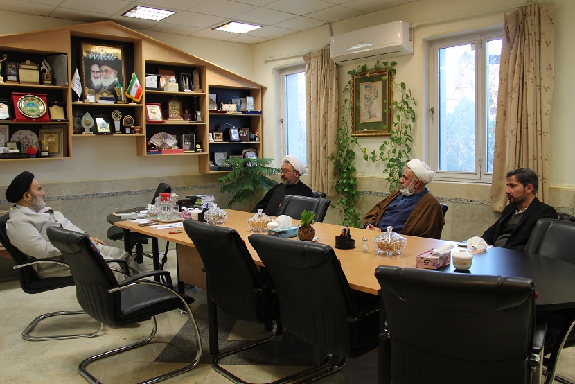 رئیس موسسه تنظیم و نشر آثار امام خمینی(ره)ه گزارش (1)
