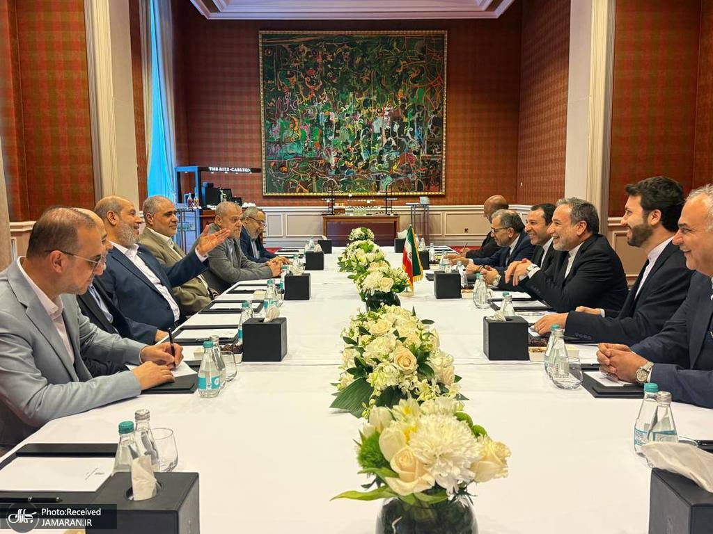 جلسه عراقچی با اعضای حماس در قطر (3)