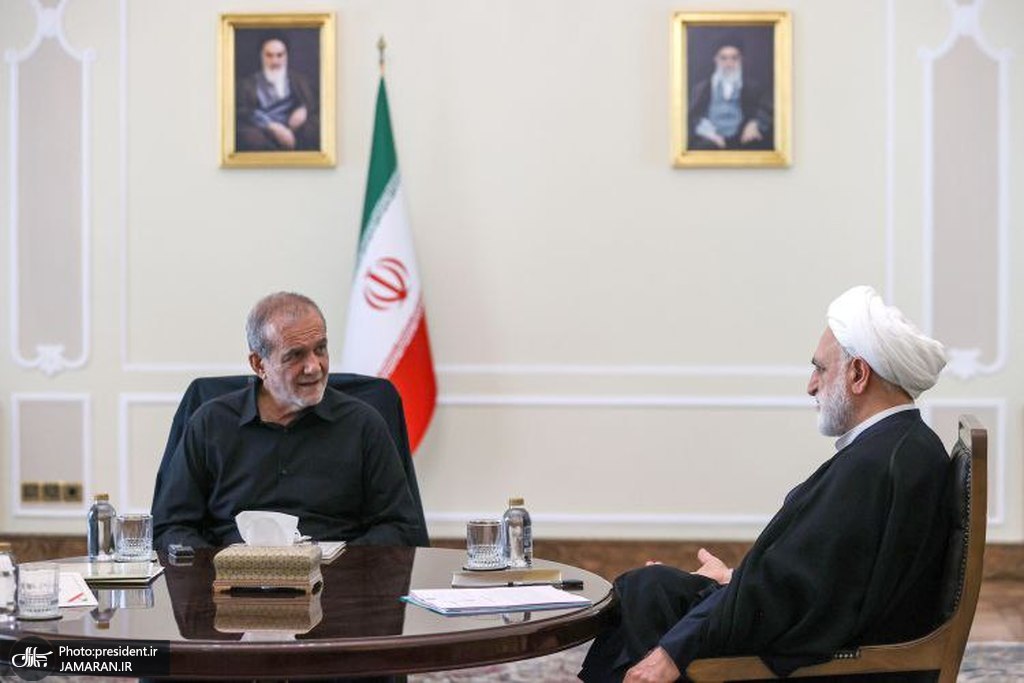 جلسه سران قوا (2)