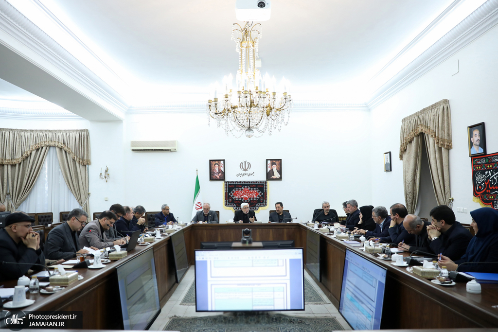 عارف در جلسه ستاد تنظیم بازار