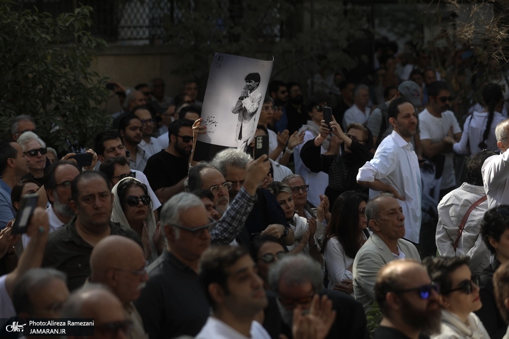 مراسم تشییع ناصر تقوایی