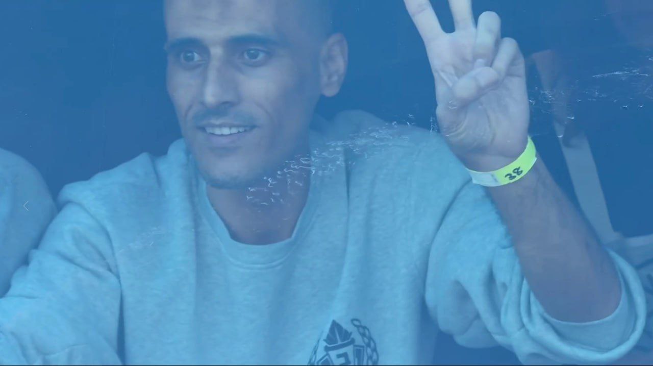 اولین اتوبوس اسرای آزاد شده فلسطینی وارد غزه شد (3)