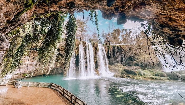 آشنایی با آبشار دودن آنتالیا؛ شگفتی آبی مدیترانه (3)