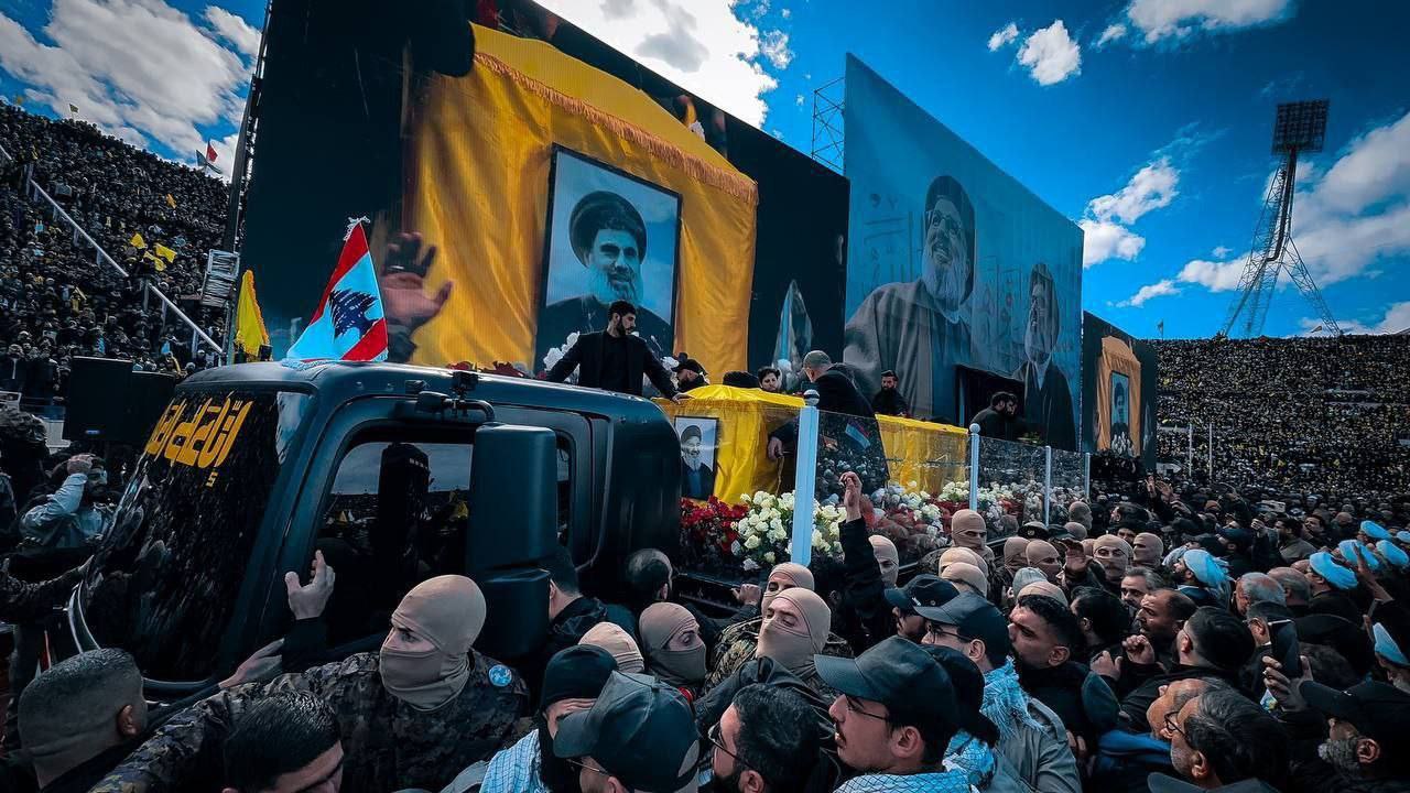 چند نفر در مراسم تشییع شهید سید حسن نصرالله شرکت کردند (2)