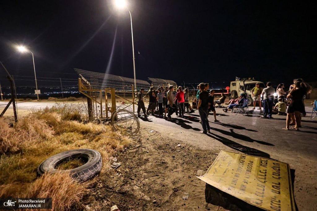 شهرکنشینان اسرائیلی مانع ورود کامیونهای آرد به غزه شدند (3)