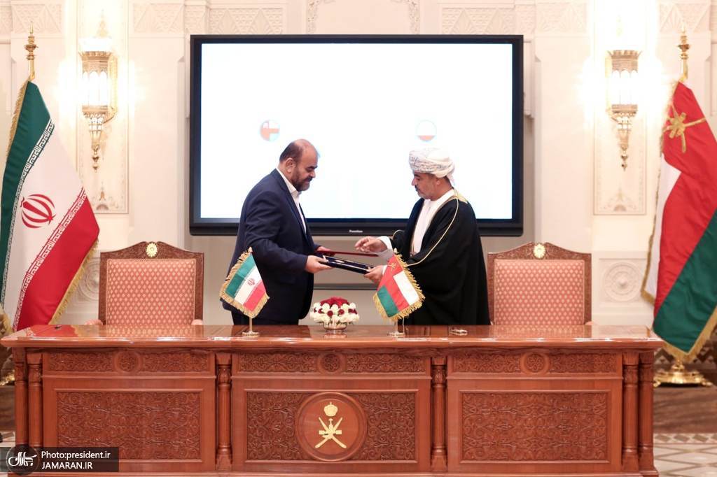 امضای ۱۲ سند همکاری در حوزه های مختلف بین ایران و عمان 2