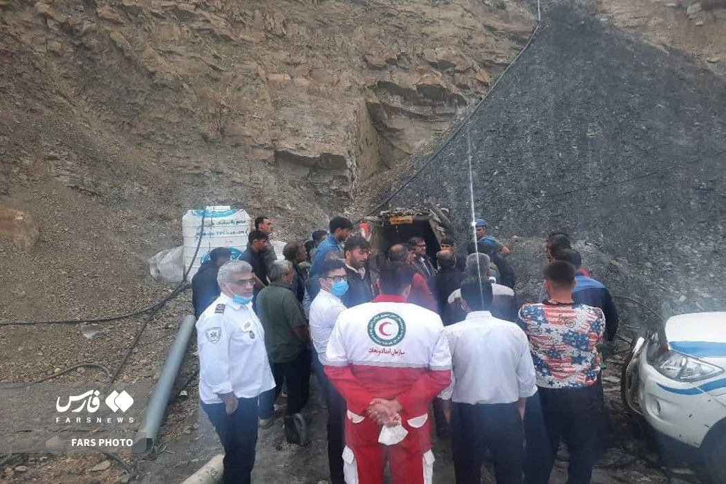 حادثه در معدن مهماندویه دامغان (1)