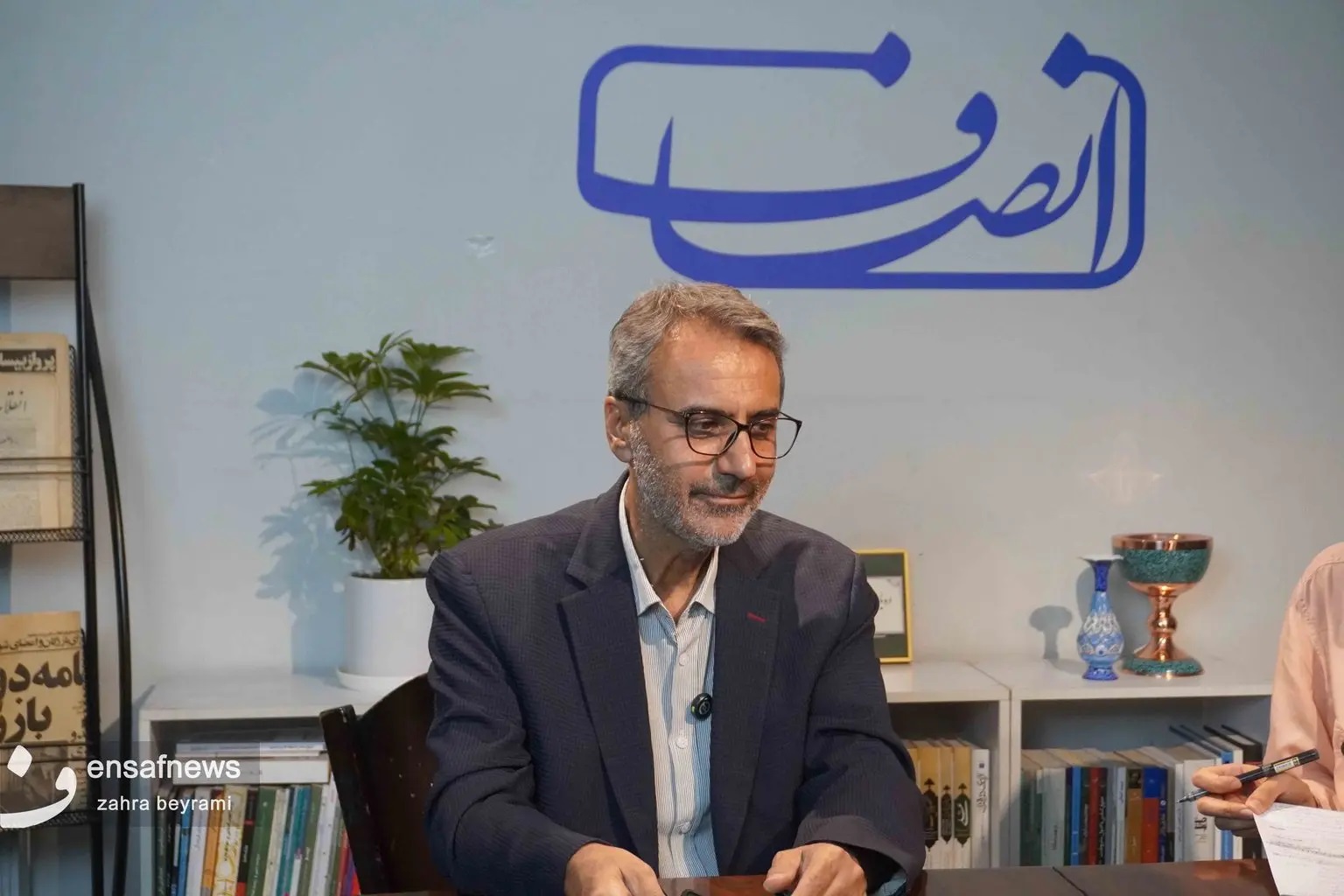 ابراهیم حاجیانی (1)