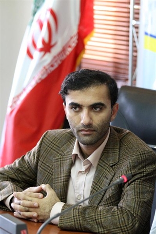 مهدی مکارمی