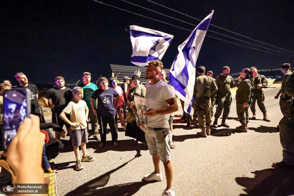 شهرکنشینان اسرائیلی مانع ورود کامیونهای آرد به غزه شدند (1)