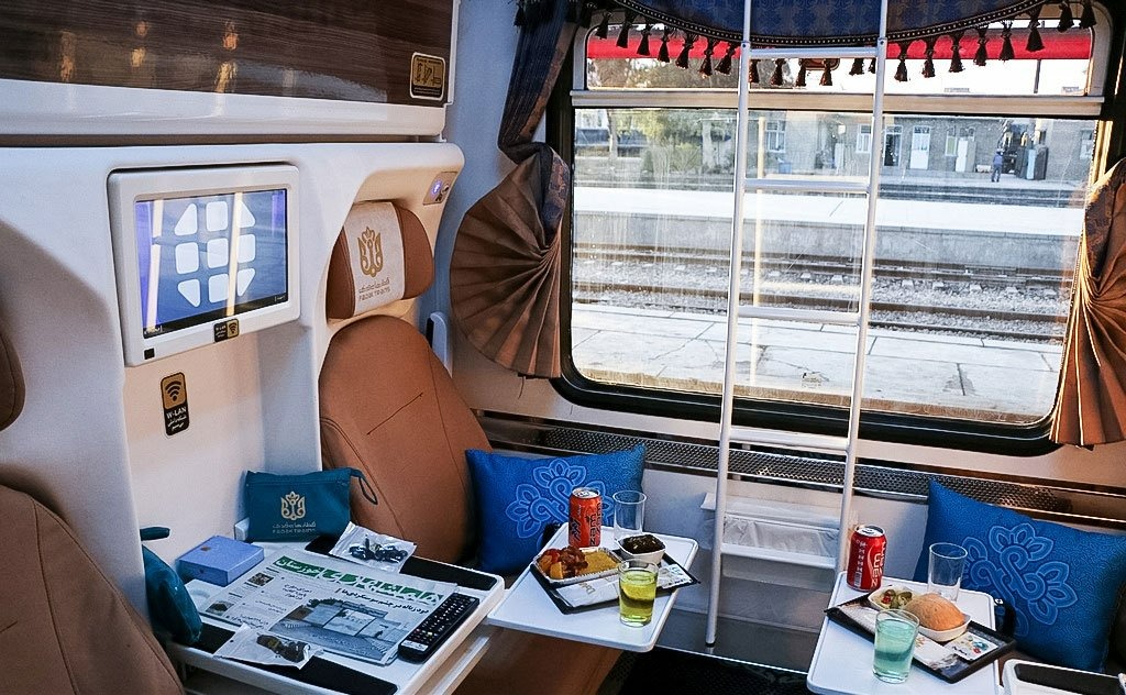 تحلیل فنی قطارهای پردیس و فدک در مسیر تهران-مشهد (1)