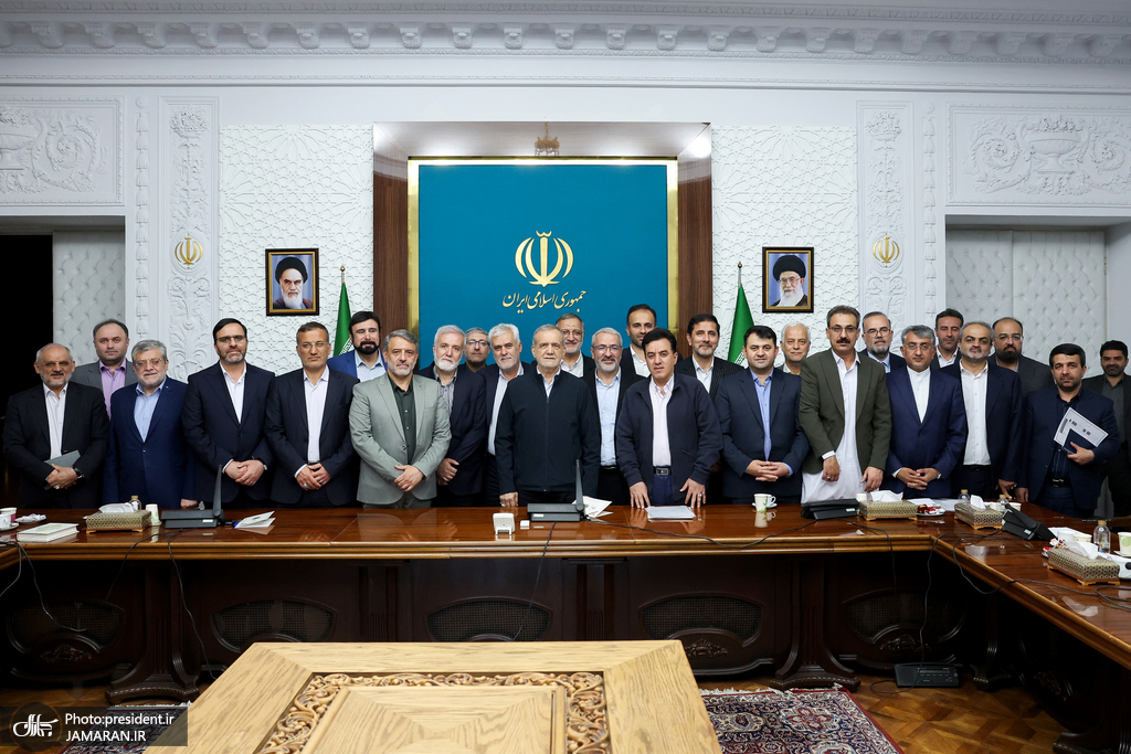 نشست پزشکیان با شهرداران کلان شهرها (2)