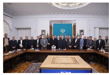 قول‌های پزشکیان برای رفع نگرانی بازاریان، اصناف و کسبه + فیلم