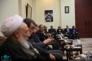 تجدید میثاق رئیس و اعضای مجمع تشخیص مصلحت نظام با آرمان های امام خمینی(س)