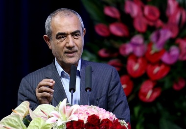 کالاهای احتکاری به قیمت پایین در اختیار مردم قرار می گیرد