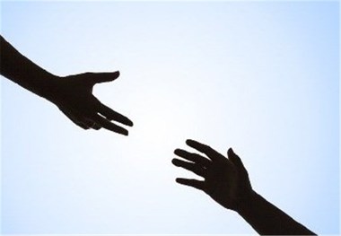 مددکاران کمیته امداد کردستان در تحقق شعار سال گام برمی‌دارند