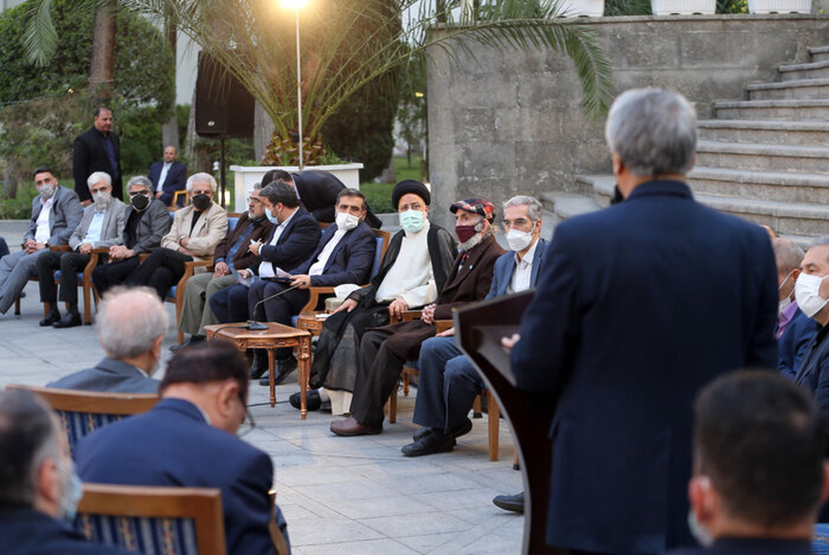 هنرمندان حاضر در افطار رئیس جمهور چه کسانی بودند؟+عکس