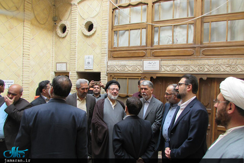دیدار وزیر فرهنگ و ارشاد اسلامی از بیت امام در نجف