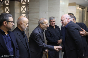 مجلس بزرگداشت خواهر هادی خانیکی