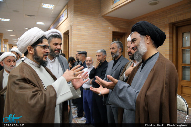 مراسم بزرگداشت والده آیت الله واعظ موسوی در بیت علامه طباطبایی قم