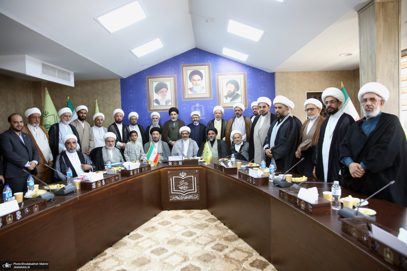 دیدار جمعی از علمای کشور عراق با رئیس موسسه تنظیم ونشر آثار امام خمینی