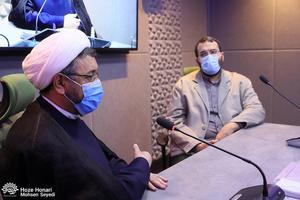 بازديد سرپرست موسسه تنظیم نشر آثار امام خمینی(س) از نمايشگاه عکس و نقاشی حوزه هنری