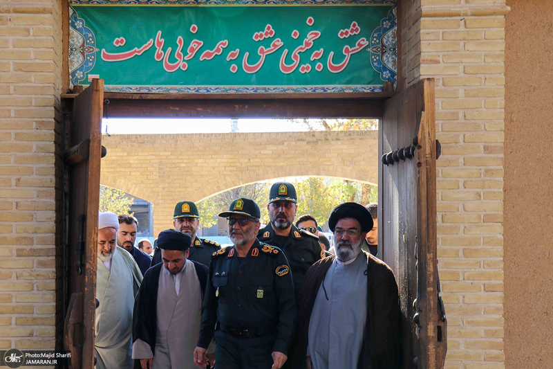 حضور جانشین فرمانده کل انتظامی کشور در  بیت و زادگاه امام خمینی