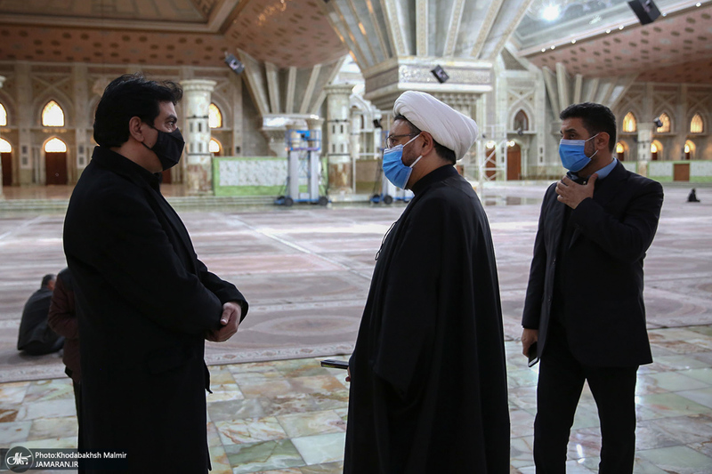 اقامه نماز بر پیکر مرحوم حاج محمد کمساری توسط سید حسن خمینی