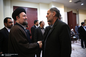 حاشیهتجدید میثاق رئیس و جمعی از نمایندگان مجلس شورای اسلامی با آرمان‌های امام خمینی(س)