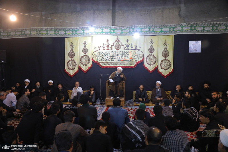 مراسم عزاداری دهه اول ماه صفر در بیت مرحوم آیت الله شاه آبادی‎