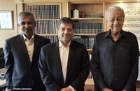 عباس خامه یار و مهاتیر محمد