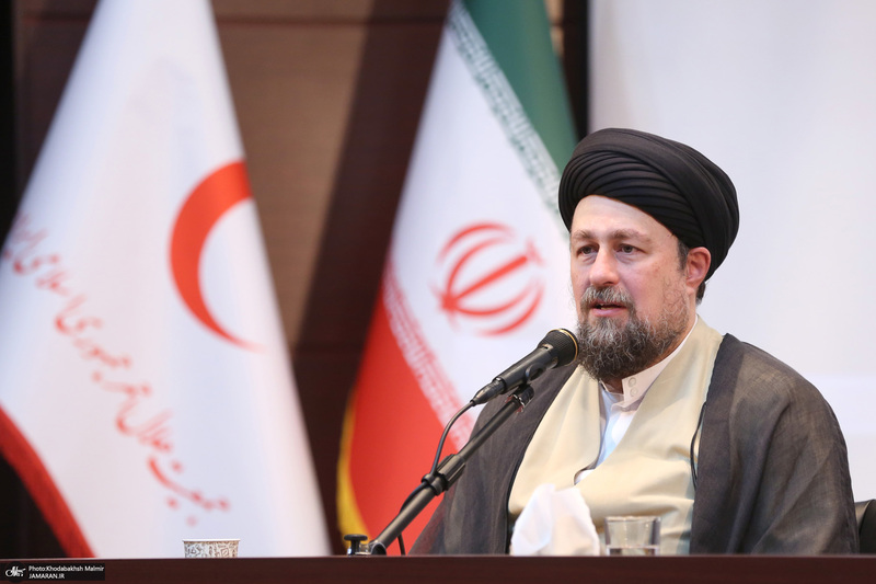 دیدار رییس و امدادگران جمعیت هلال احمر با سید حسن خمینی