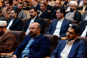 نشست صمیمی یاران وفادار امام خمینی (س)