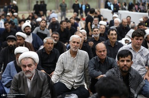مراسم عزادهری شب ۲۸ صفر در حرم مطهر امام خمینی(س)