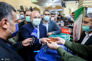 حضور رئیس مجلس شورای اسلامی در انتخابات 1400 