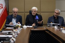 عارف: دولت و رئیس‌جمهور مظلوم واقع شدند/ در سال دوم دولت، شرایط جنگی برقرار بود، اما دولت عملکرد موفقی داشت/ برنامه هفتم پیشرفت باید اصلاح شود/ برخی نهادهای نظارتی در حال نامه‌نگاری با دستگاه‌های اجرایی بوده و مسئله ترک فعل دستگاه‌ها را مطرح کرده‌اند